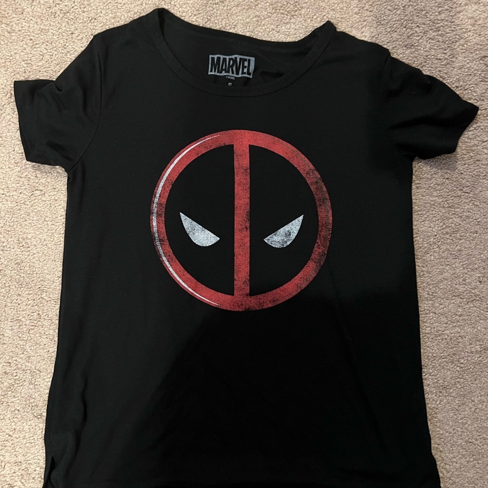 Marvel Deadpool T-shirt - Picture 2 of 4